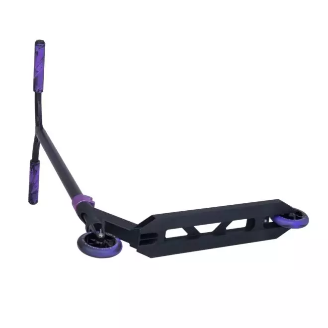 Freestyle koloběžka Striker Lux Black Purple