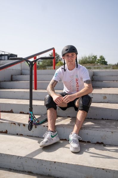 Freestyle koloběžka IVS Journey 3 Jamie Hull Neo Black
