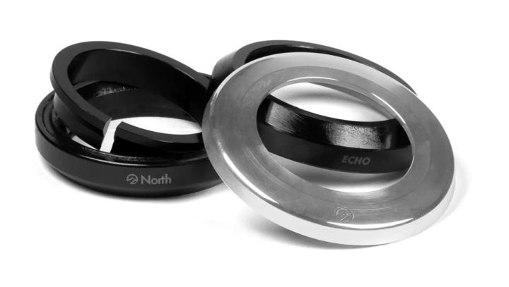 North Echo Headset Silver