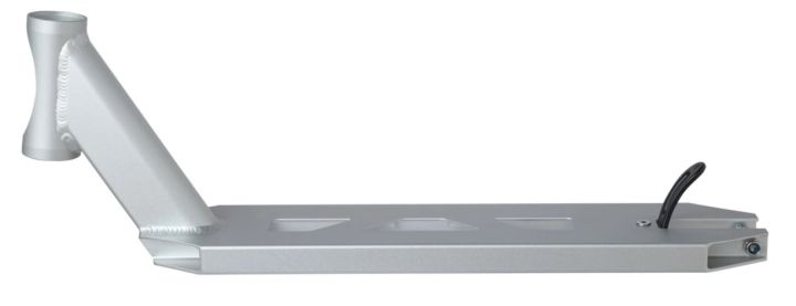 Striker Lux 460 Deck Silver